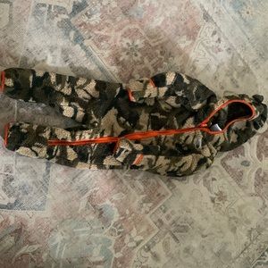 North face one piece baby size 18-24